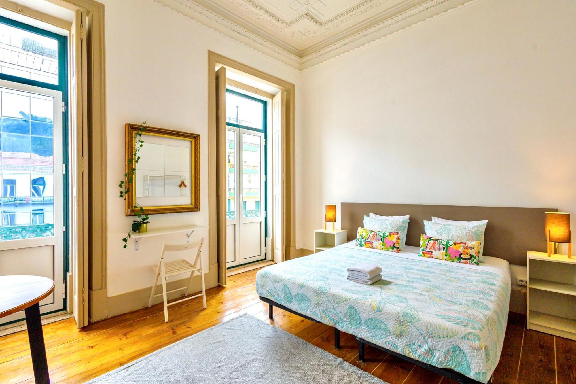 Ambiente Hostel ลิสบอน ภายนอก รูปภาพ