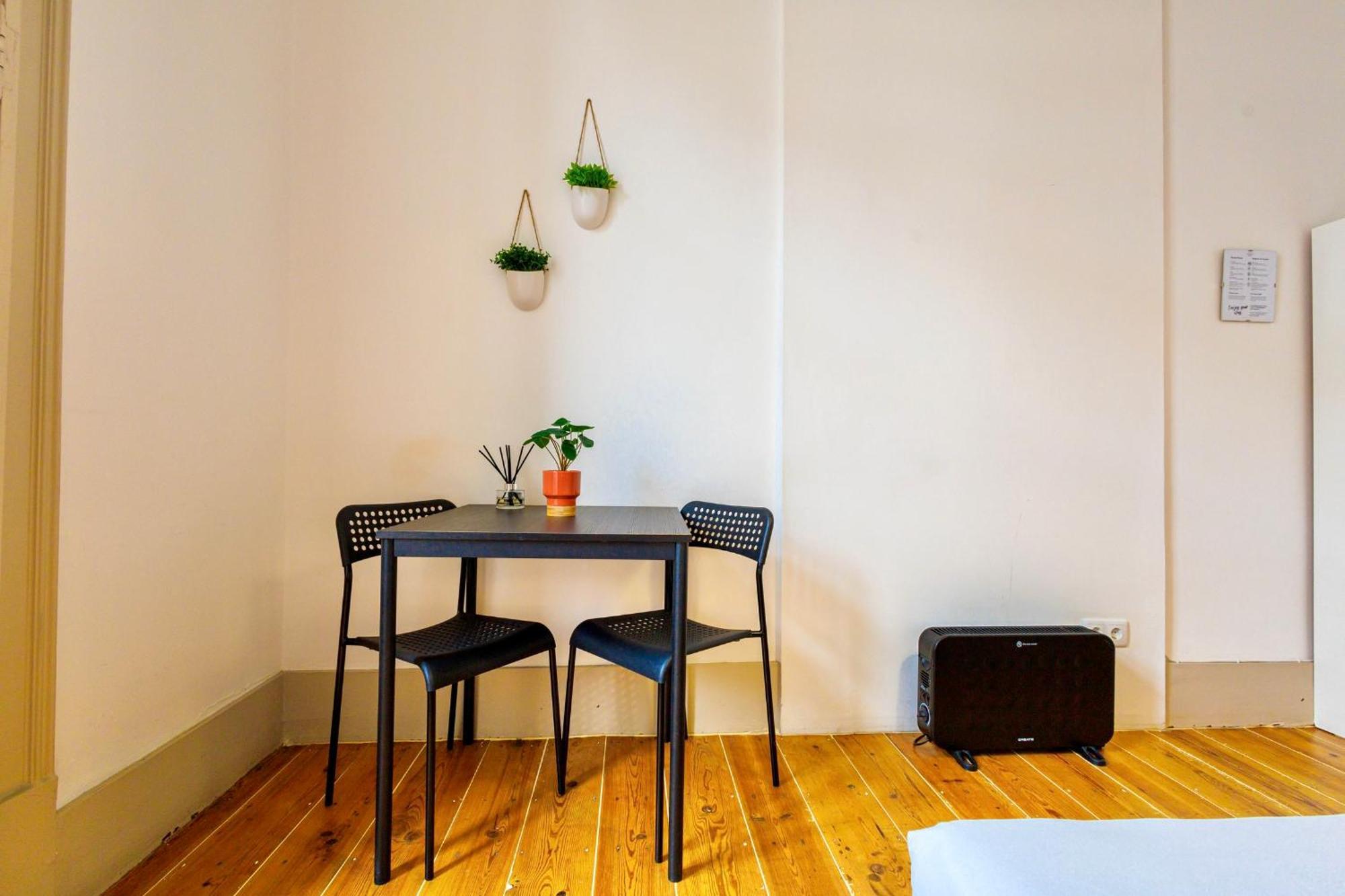 Ambiente Hostel ลิสบอน ภายนอก รูปภาพ